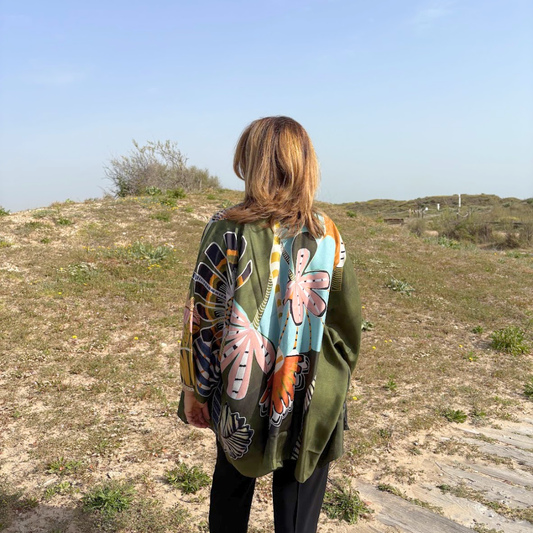 Kimono seda corto flores