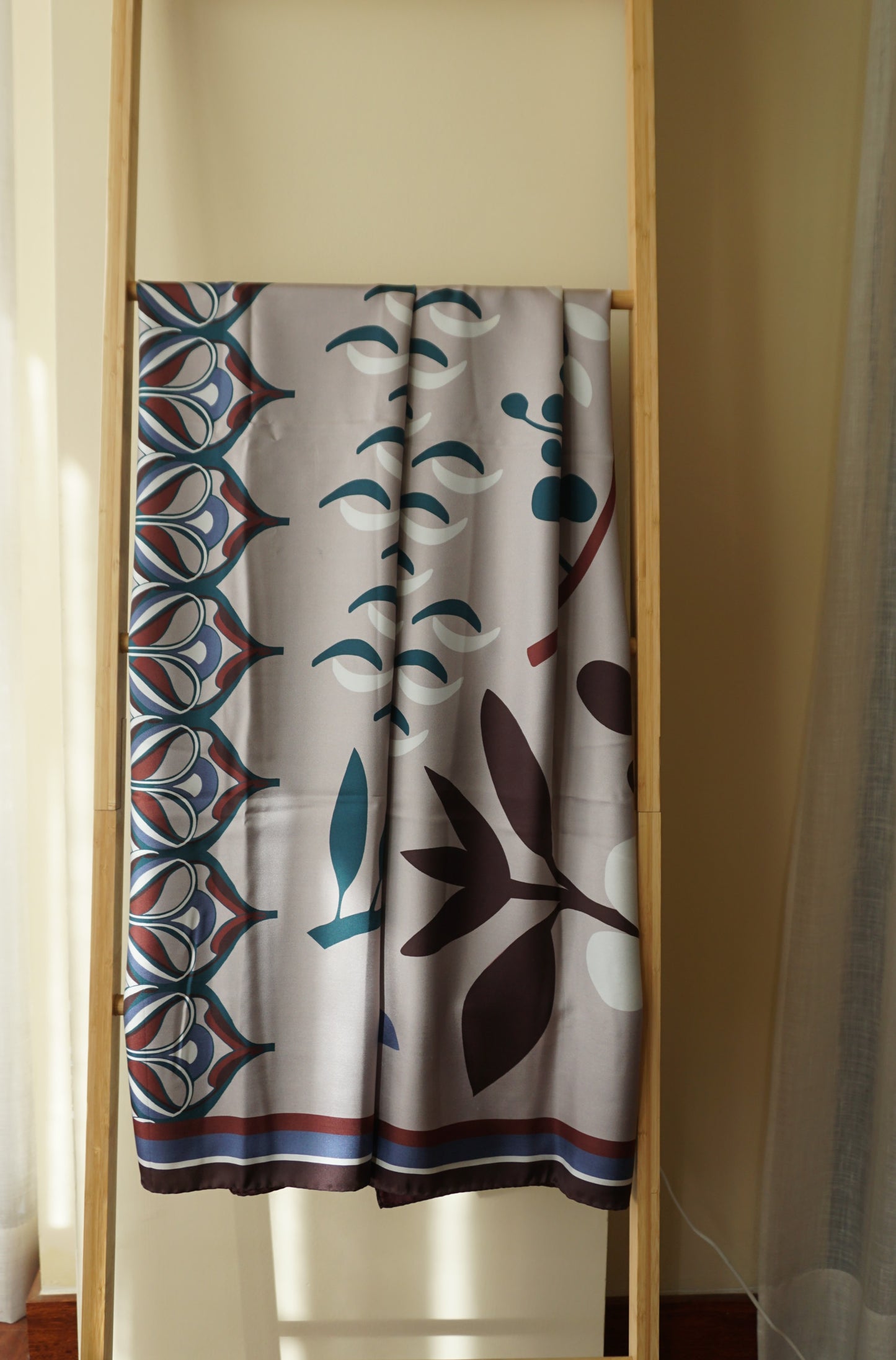 Maxi foulard in seta doppia stampa