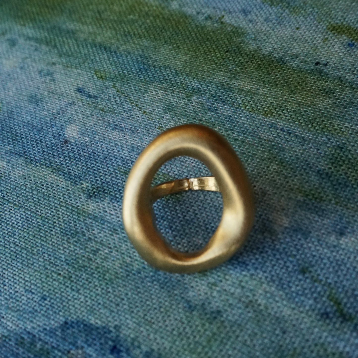 Irregular Circle Ring