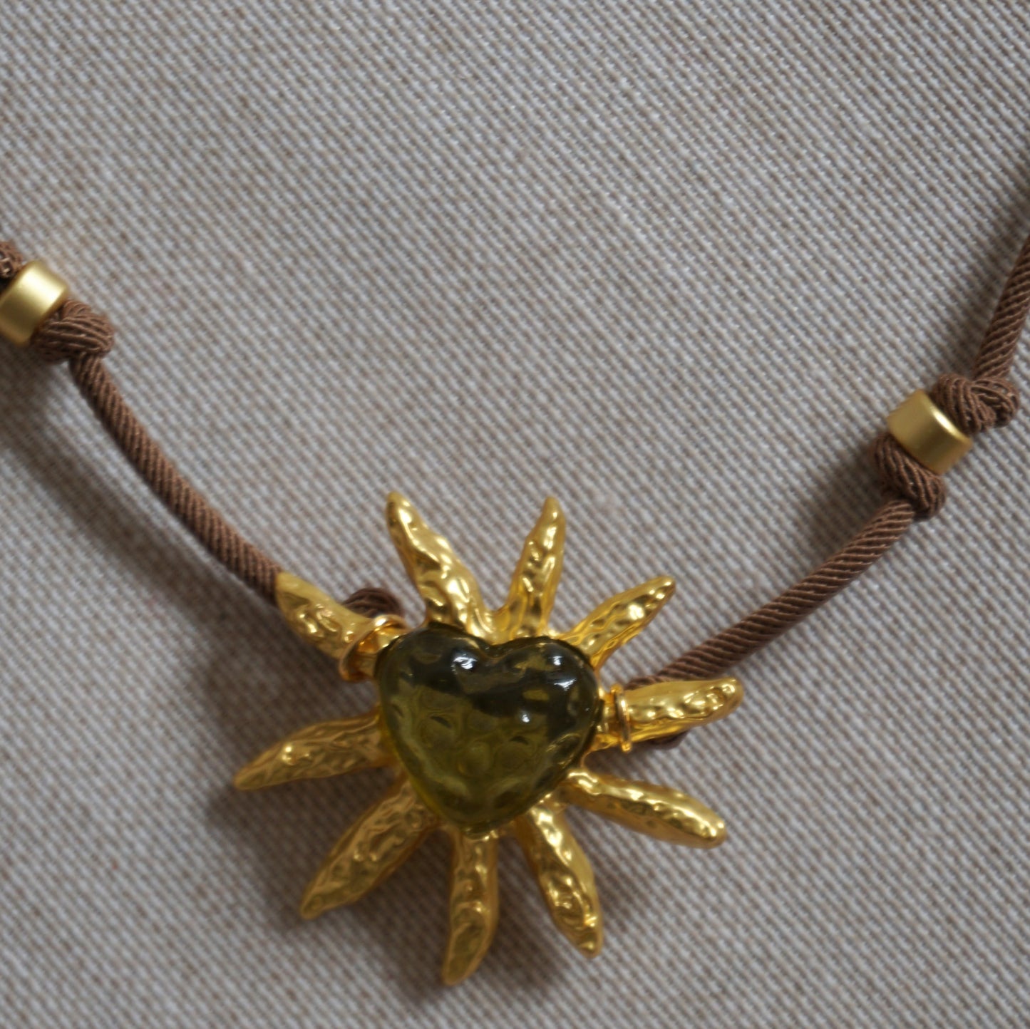 Gargantilla Sol con piedra