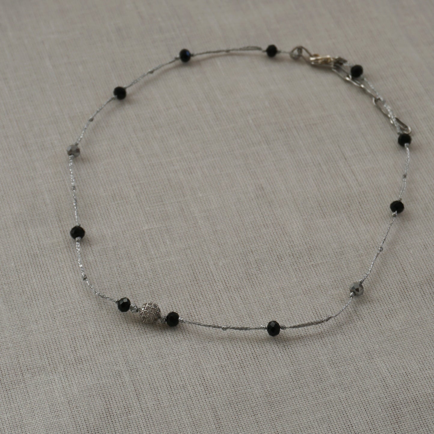 Collar corto Conjunto con bolita strass plata