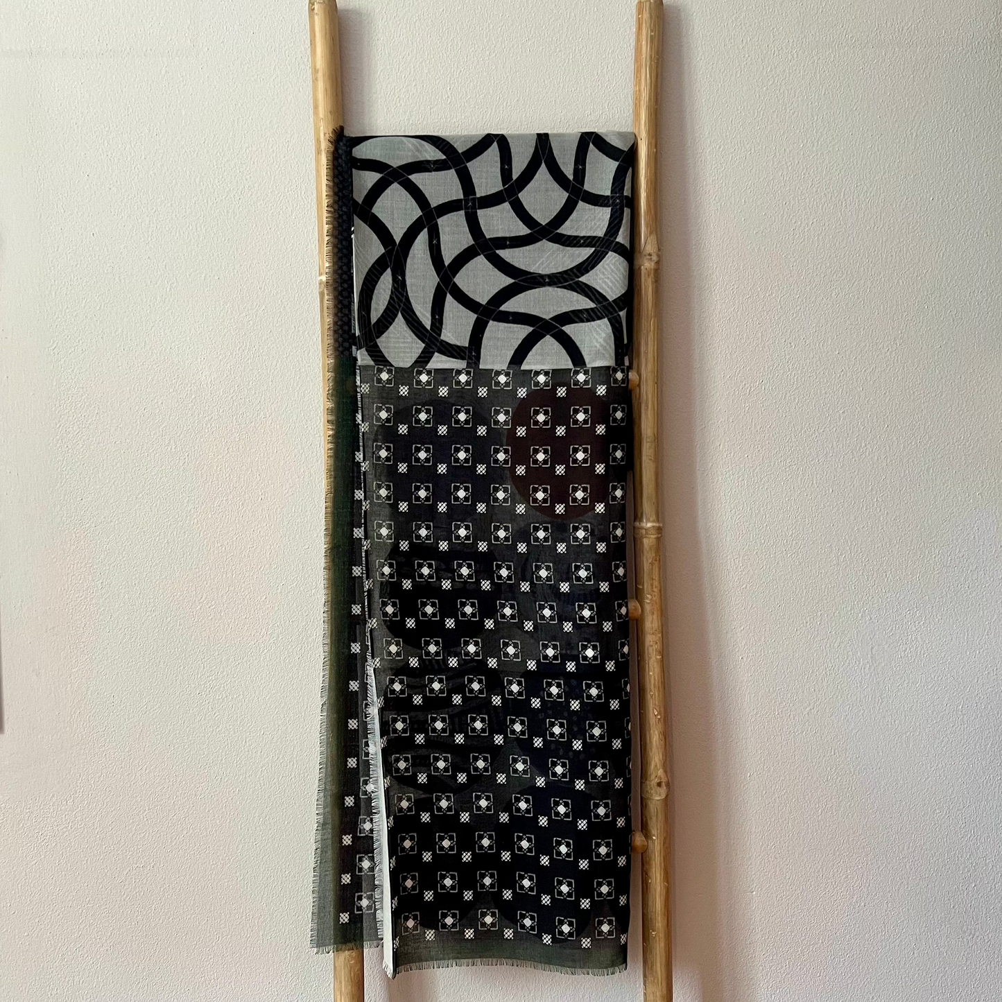 Maxi Pañuelo lana Esferas