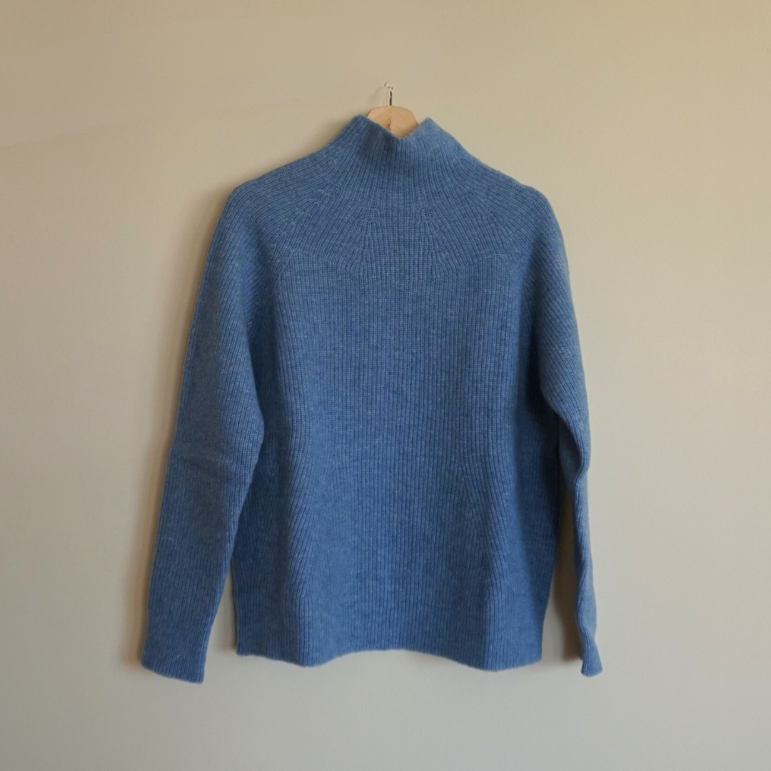 Jumper with funnel neck