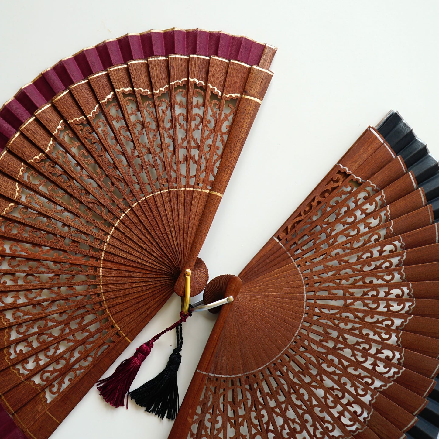 Abanico Lady madera marrón con borla