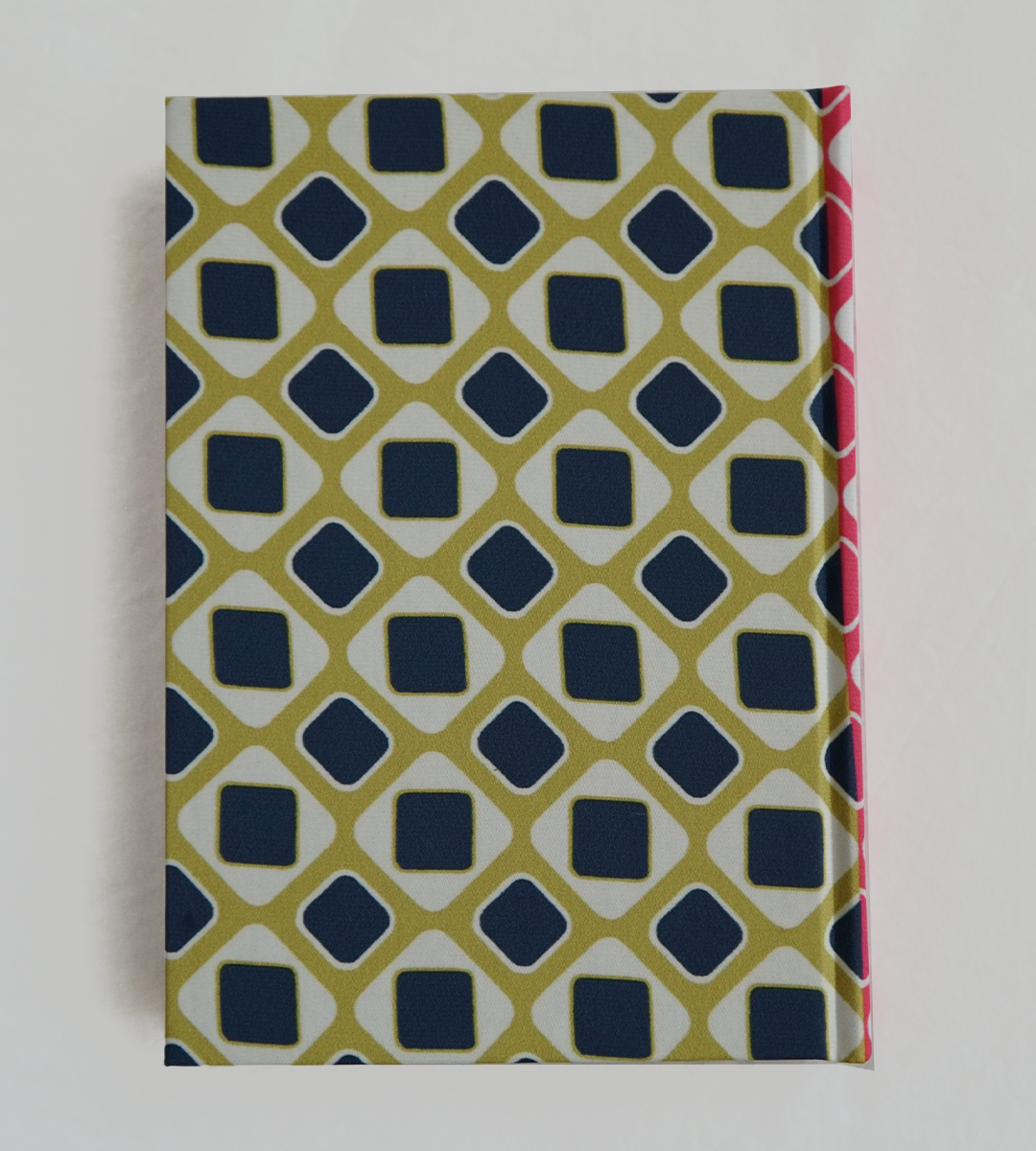 Quaderno in Seta con Stampa Geometrica "Rosa"