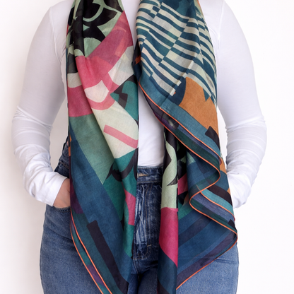 Maxi Graphic scarf