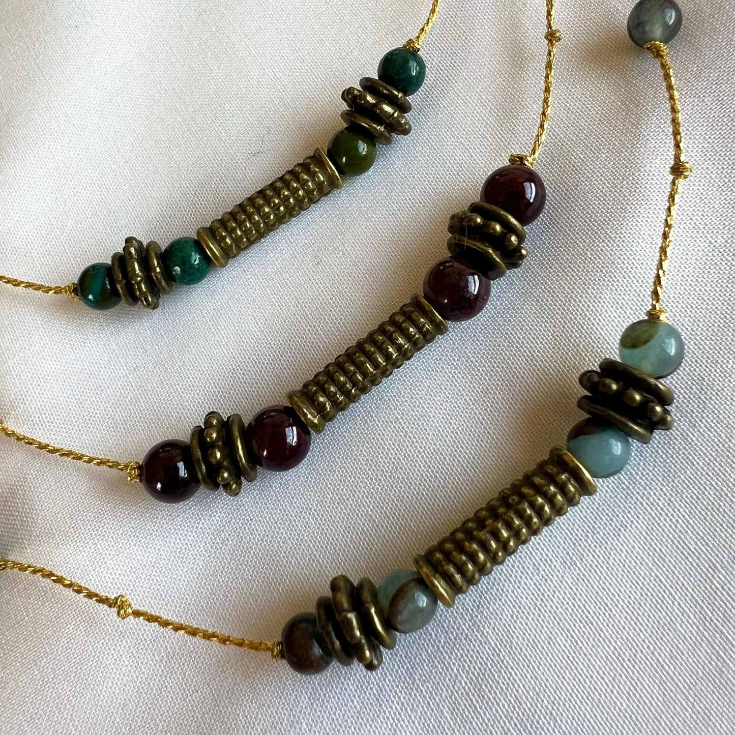 Conjunto Collar de bronce y piedras étnico
