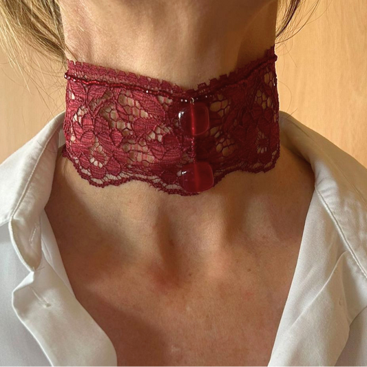 Choker de Encaje con Calcedonia
