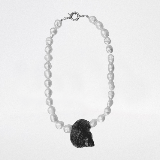 Necklace with shell
