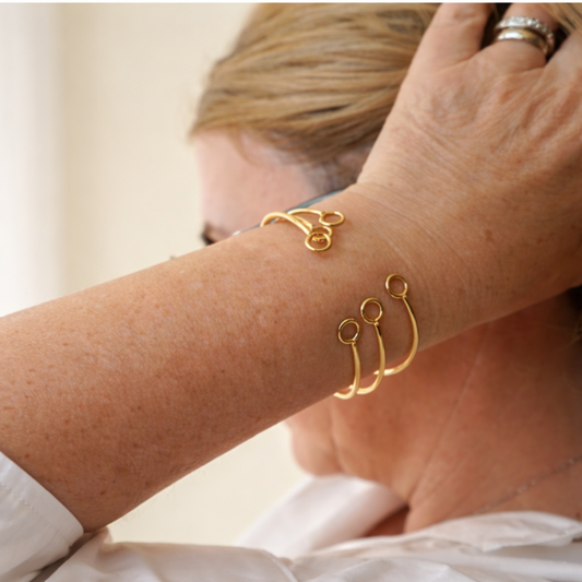 Gold bangle