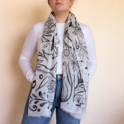 Modal Scarf B/W