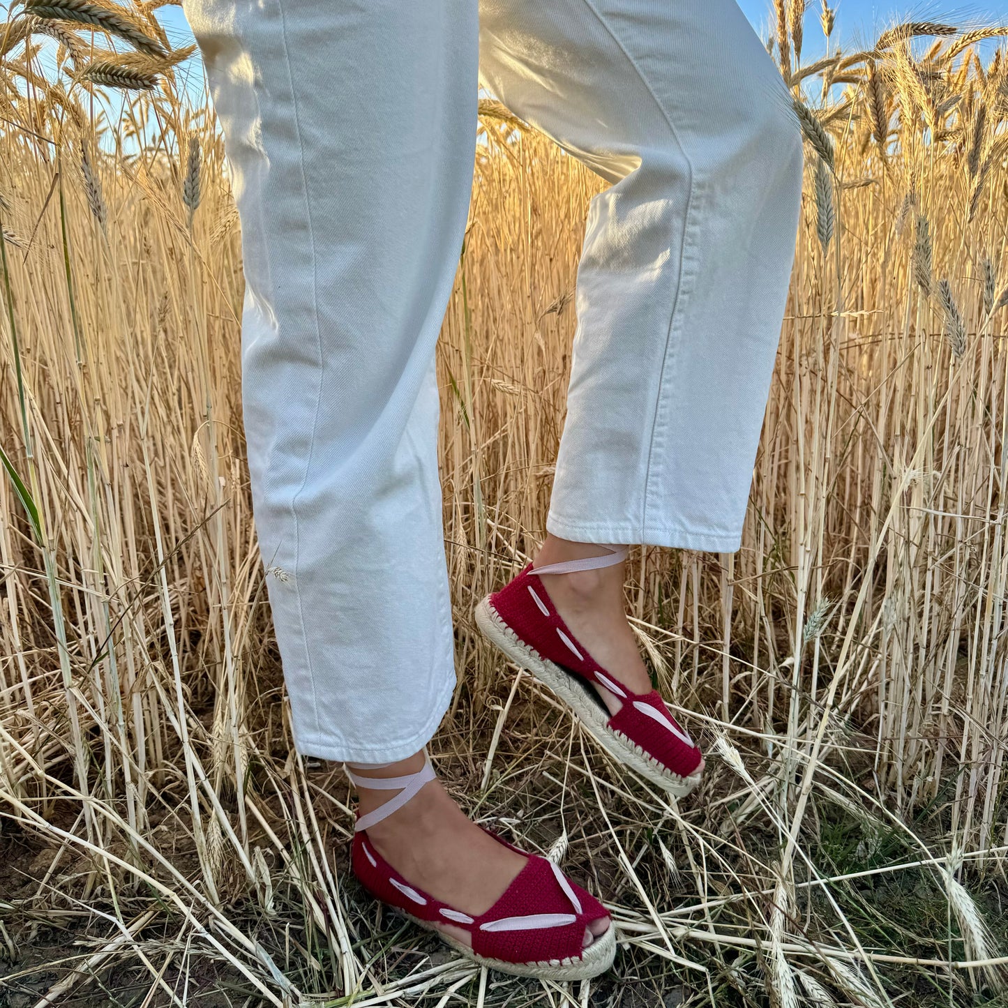 Espadrillas bordeaux con nastro rosa pallido