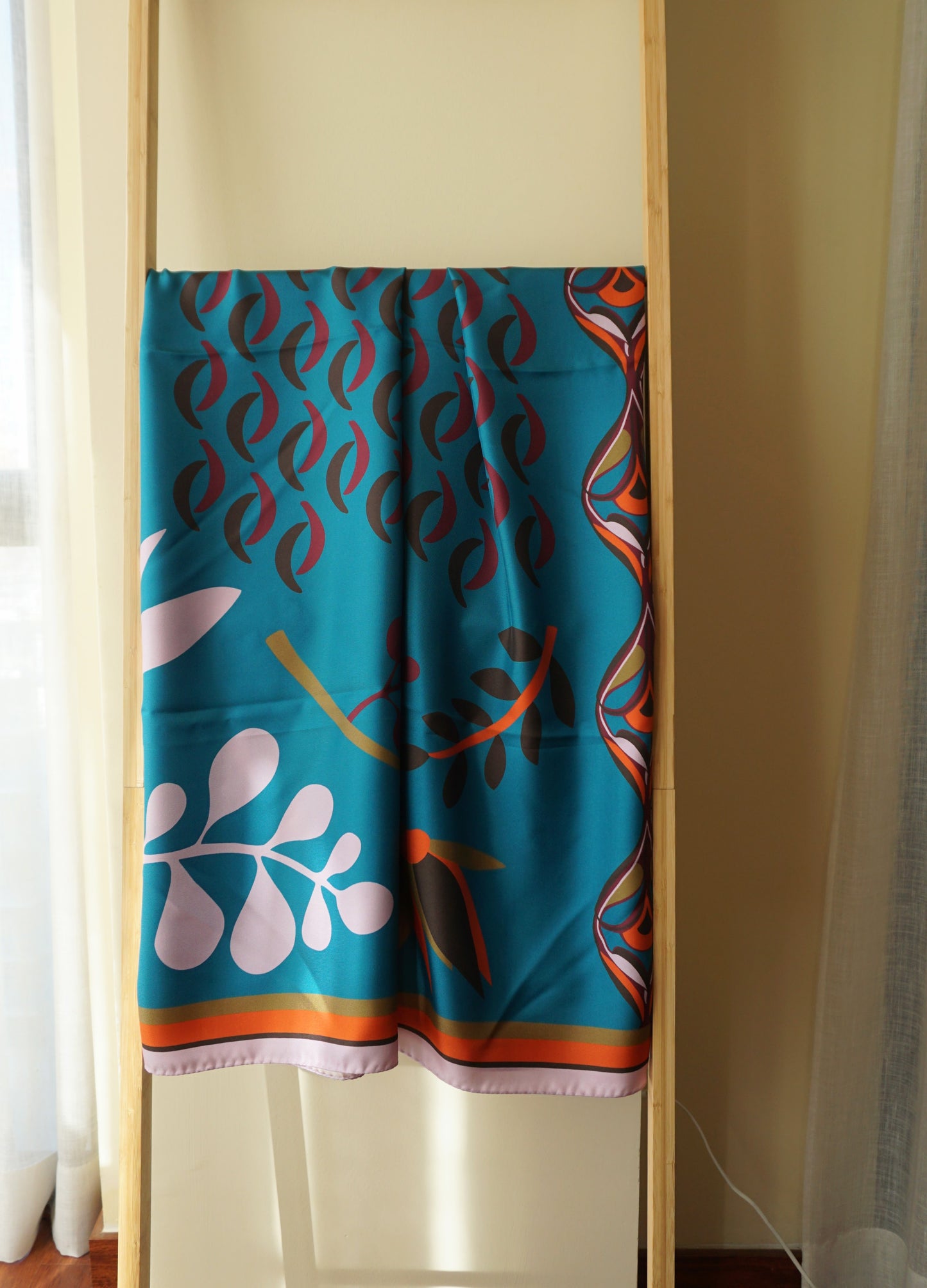 Maxi pañuelo seda doble estampa Flores diferentes colores