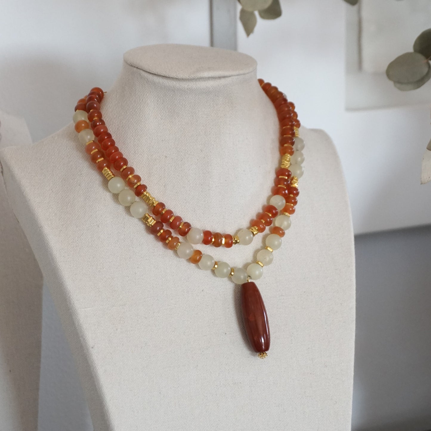 Collar doble con piedra Jade