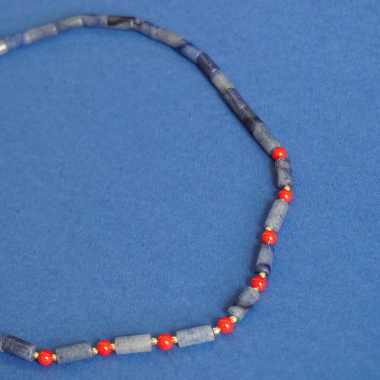 Collar Piedras azules y rojas
