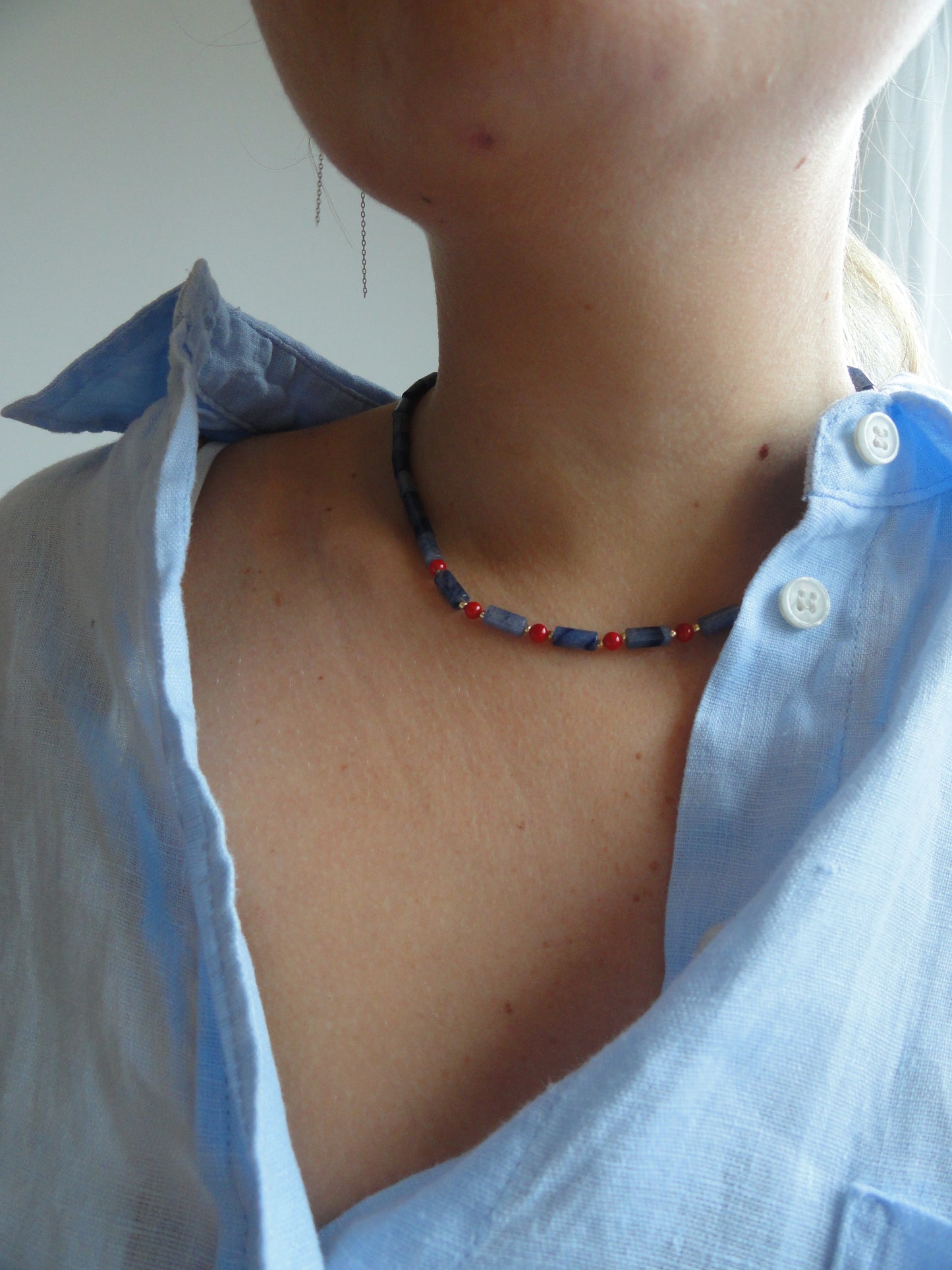 Collar Piedras azules y rojas