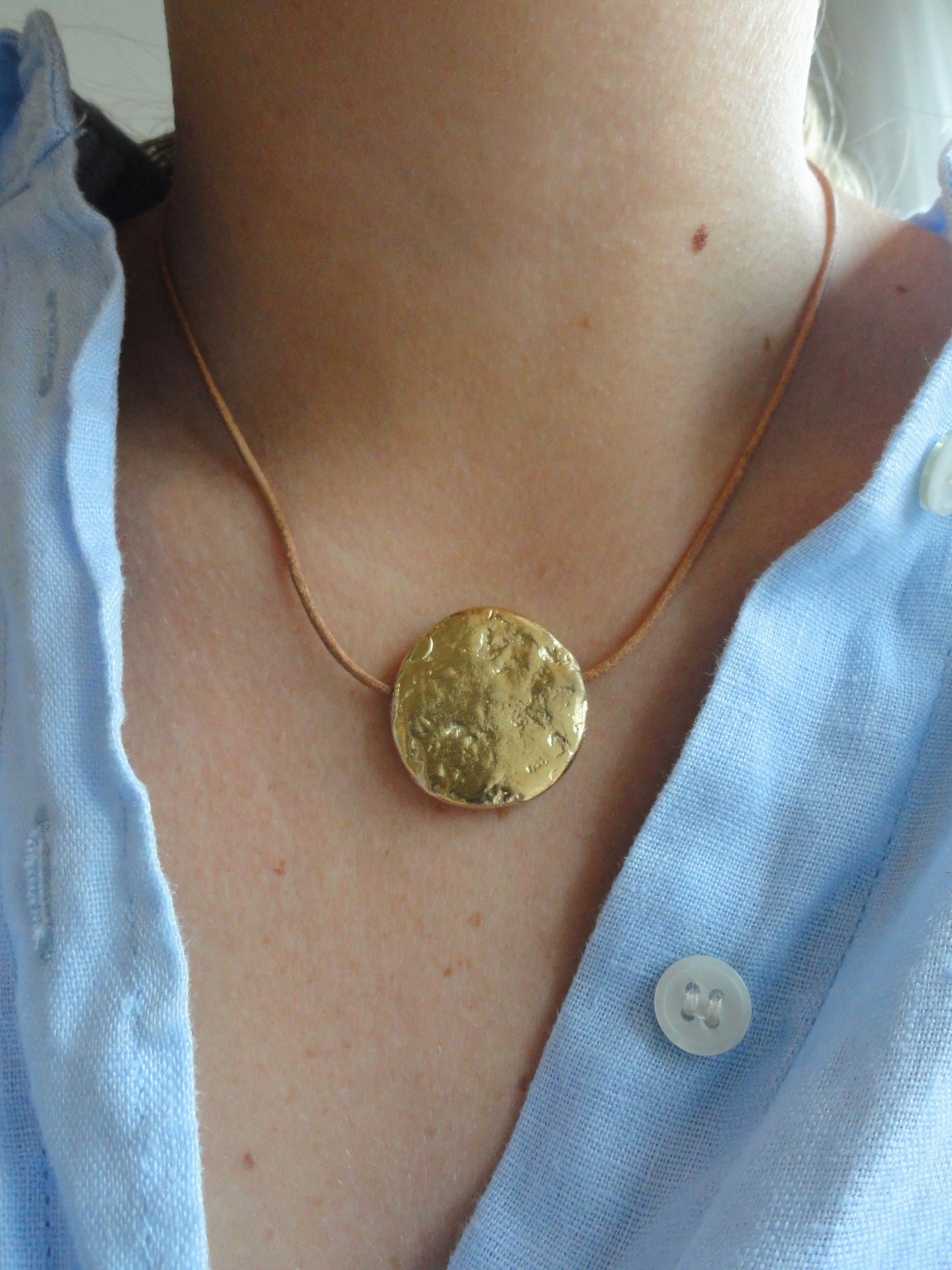 Collar Gaia con pieza de ofebrería