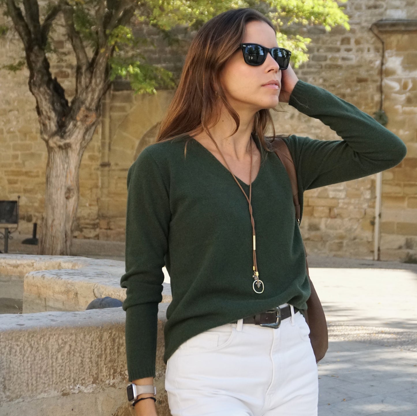 Collar de cordón Círculo con piedras de colores