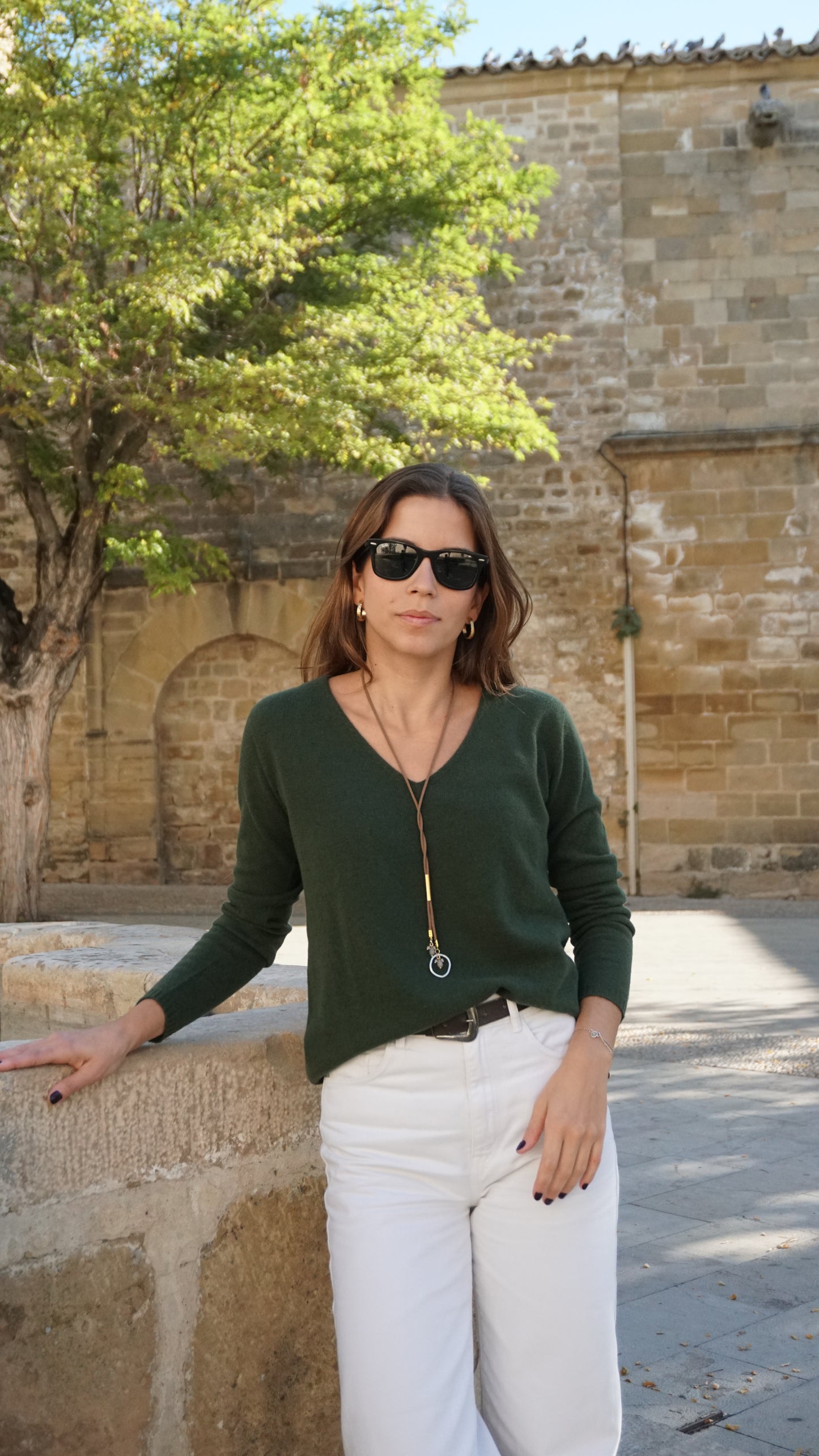 Collar de cordón Círculo con piedras de colores