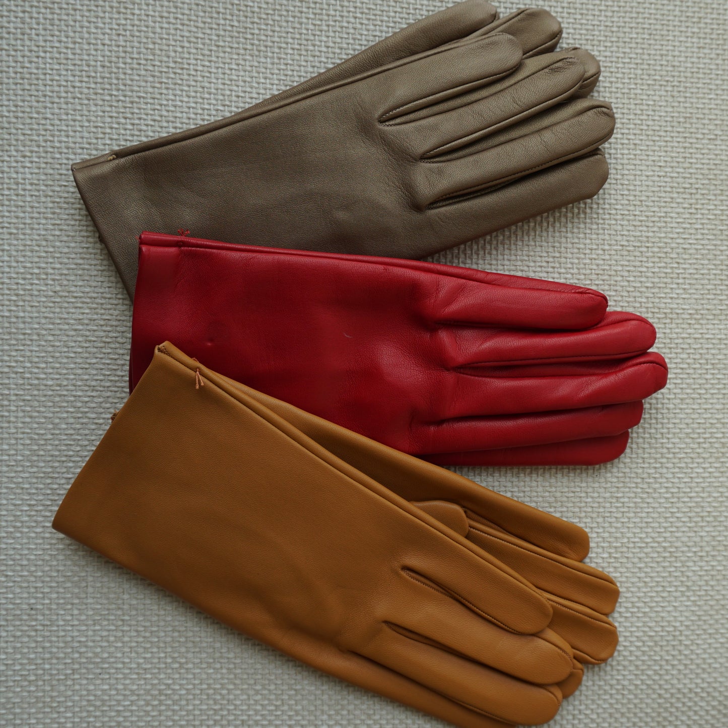 Guante de piel