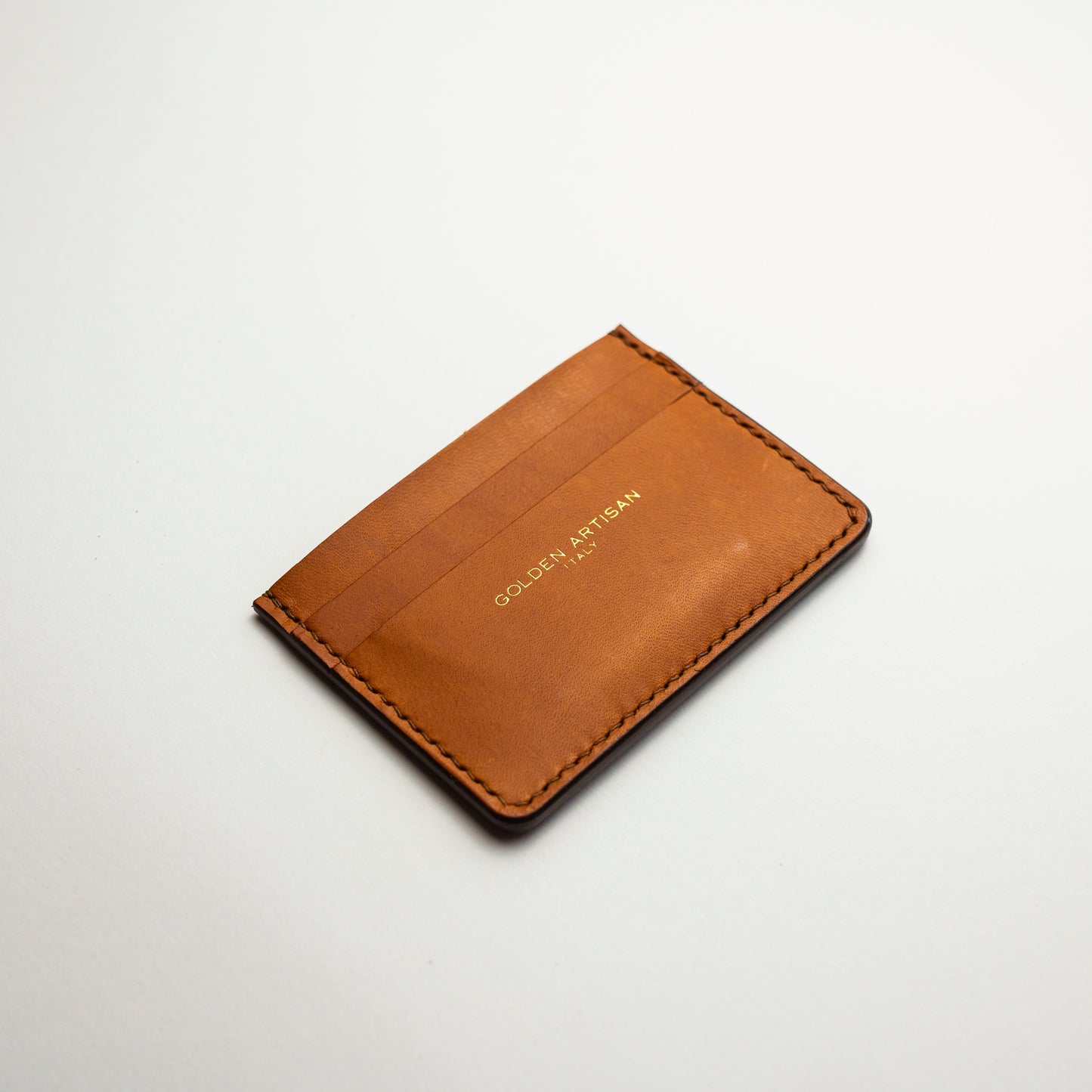 Horizontal card holder