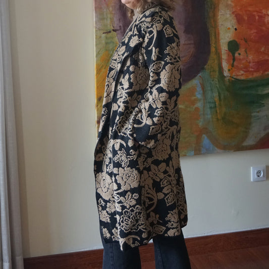 Abrigo de punto Jaquard Negro y Camel