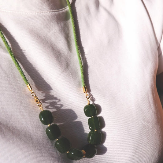 Leather and chalcedony necklace