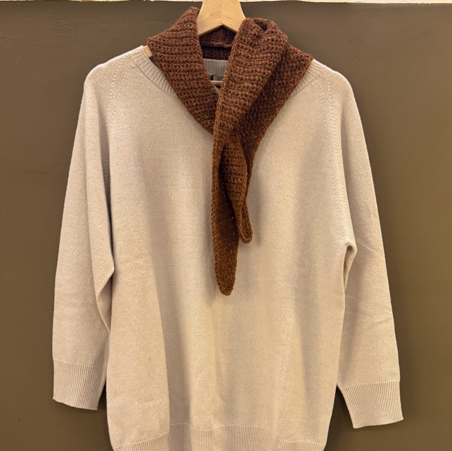 Triángulo crochet de alpaca