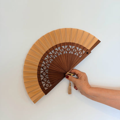 Large camel rhombus fan