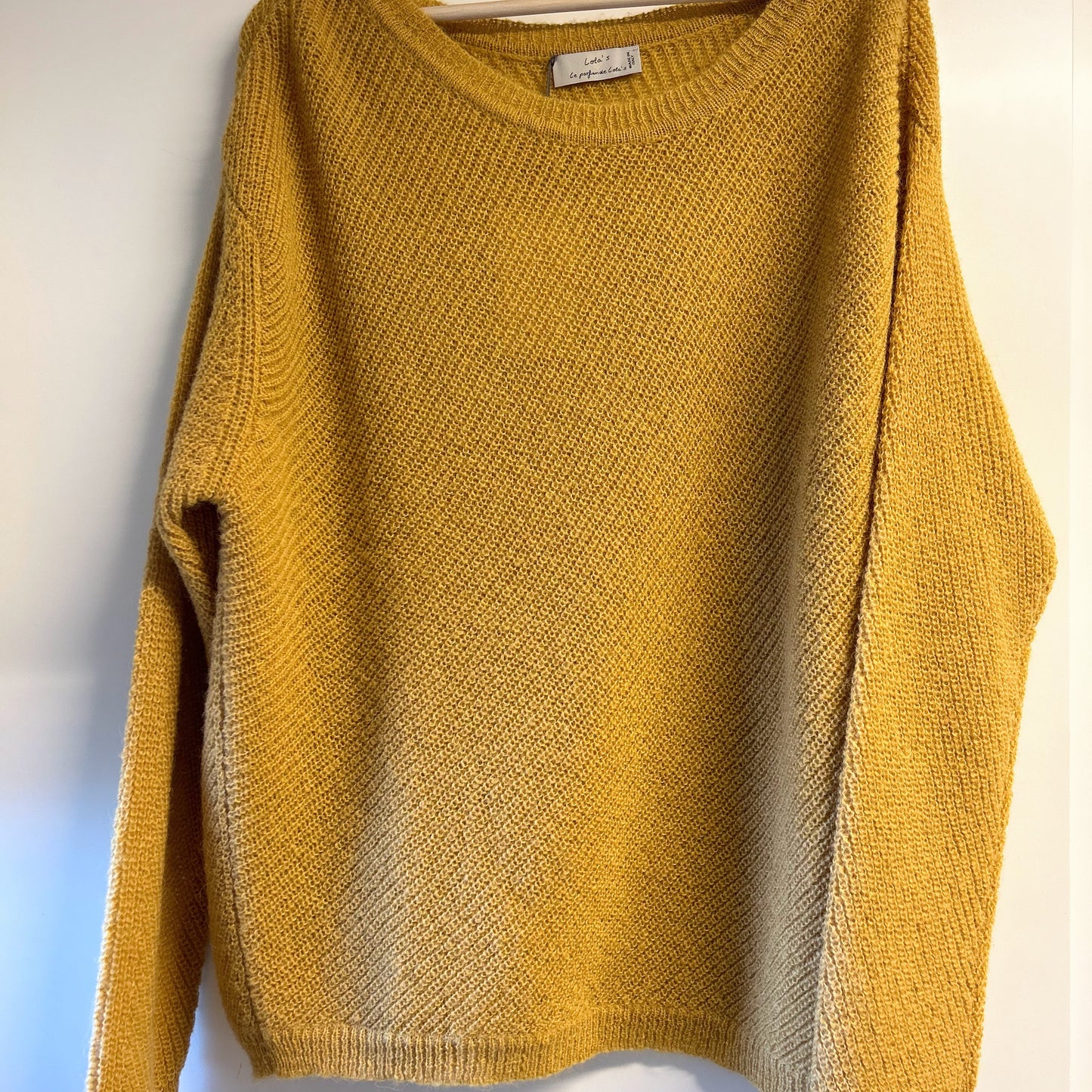 Suéter mostaza con alpaca
