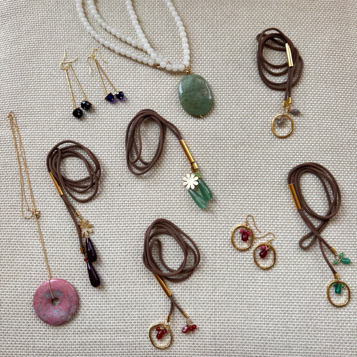 Pendientes Círculo con piedras de colores