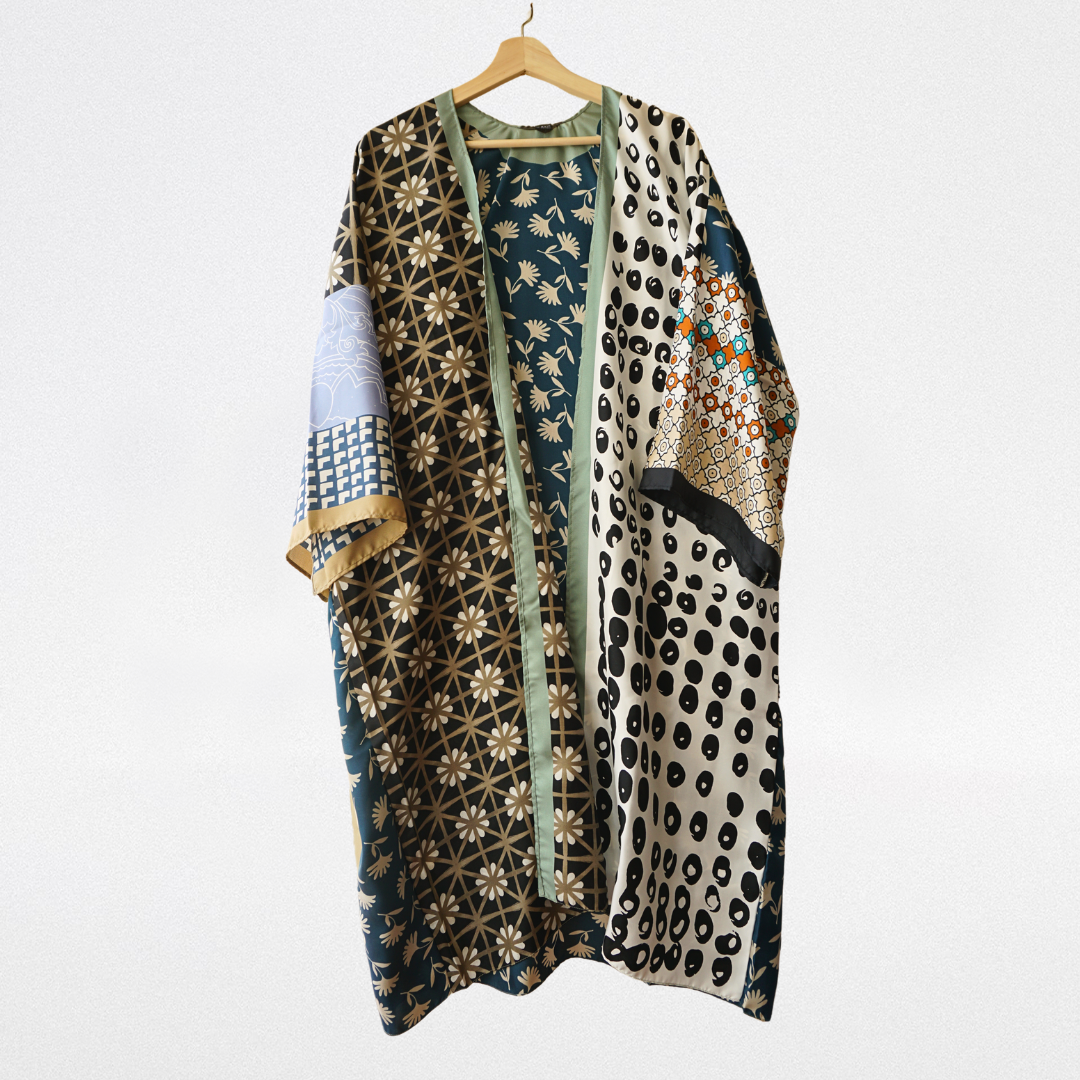 Kimono seda Flores Enrejadas