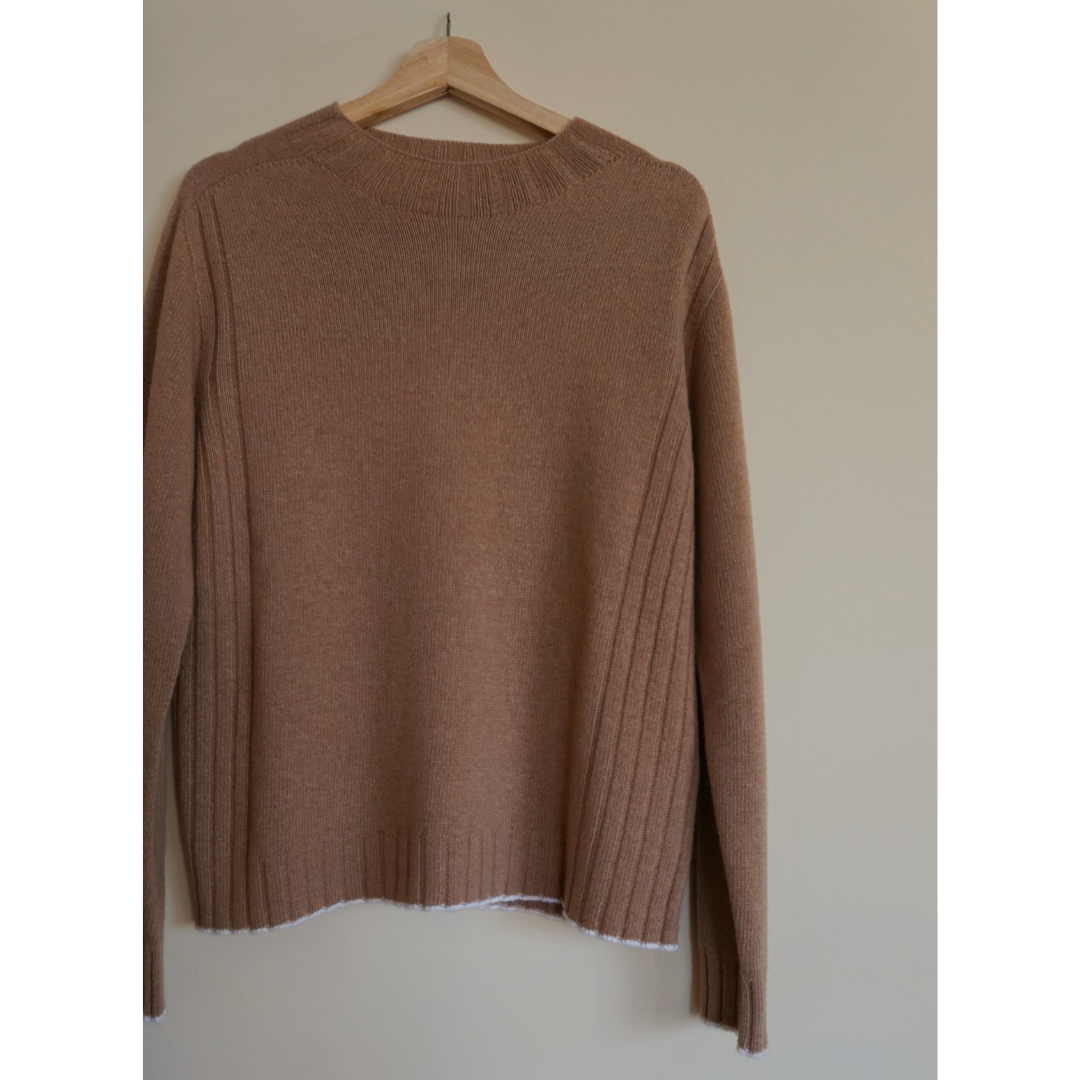 Maglia girocollo cammello