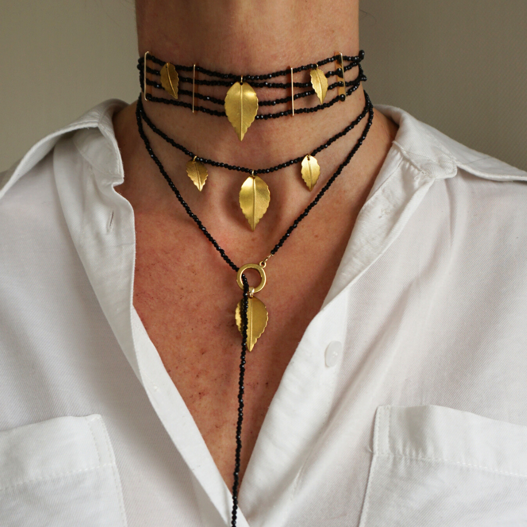 Choker 4 tiras con hojas