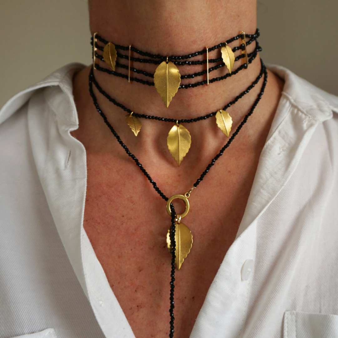 Choker 4 tiras con hojas