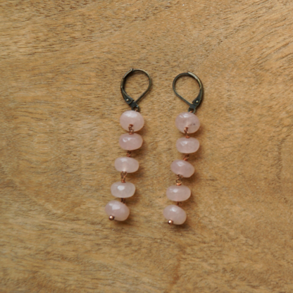 Earrings with hard stones 