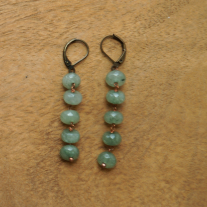 Earrings with hard stones 