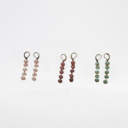 Earrings with hard stones 