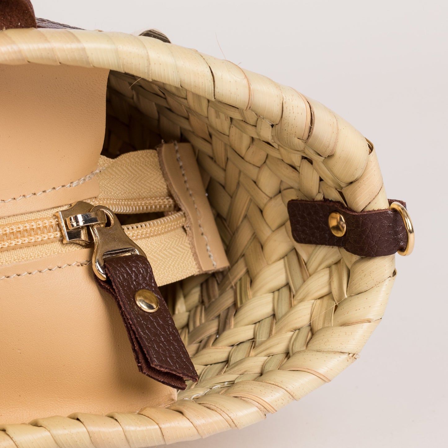 Linda golden little basket bag 