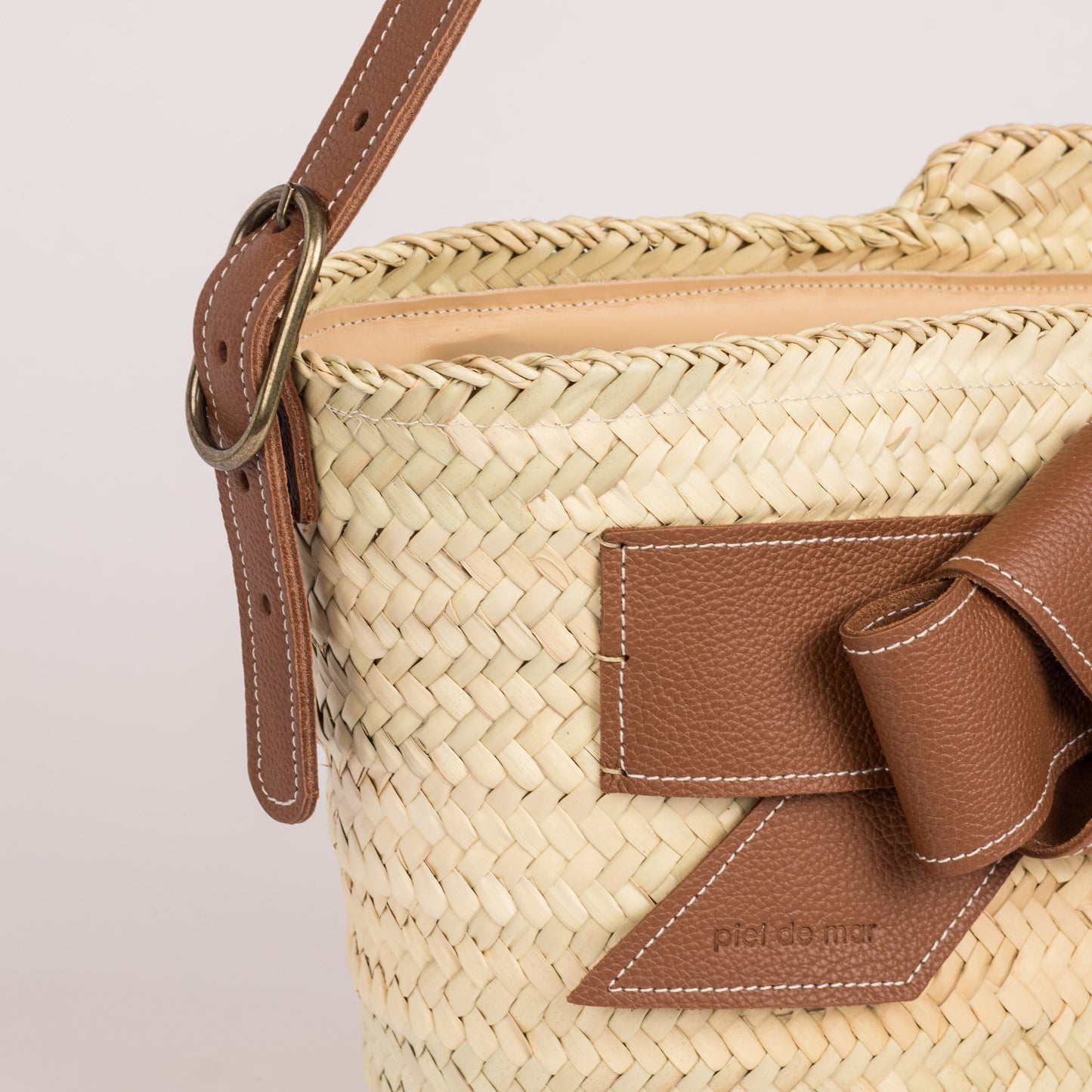 Valeria bucket basket bag