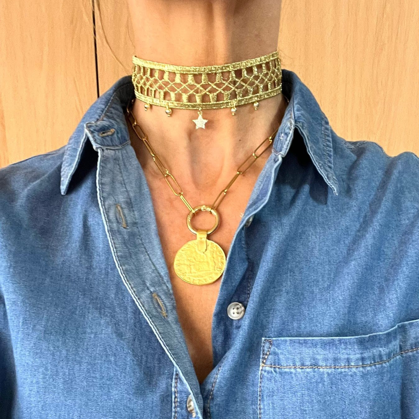Choker pasamanería con estrella