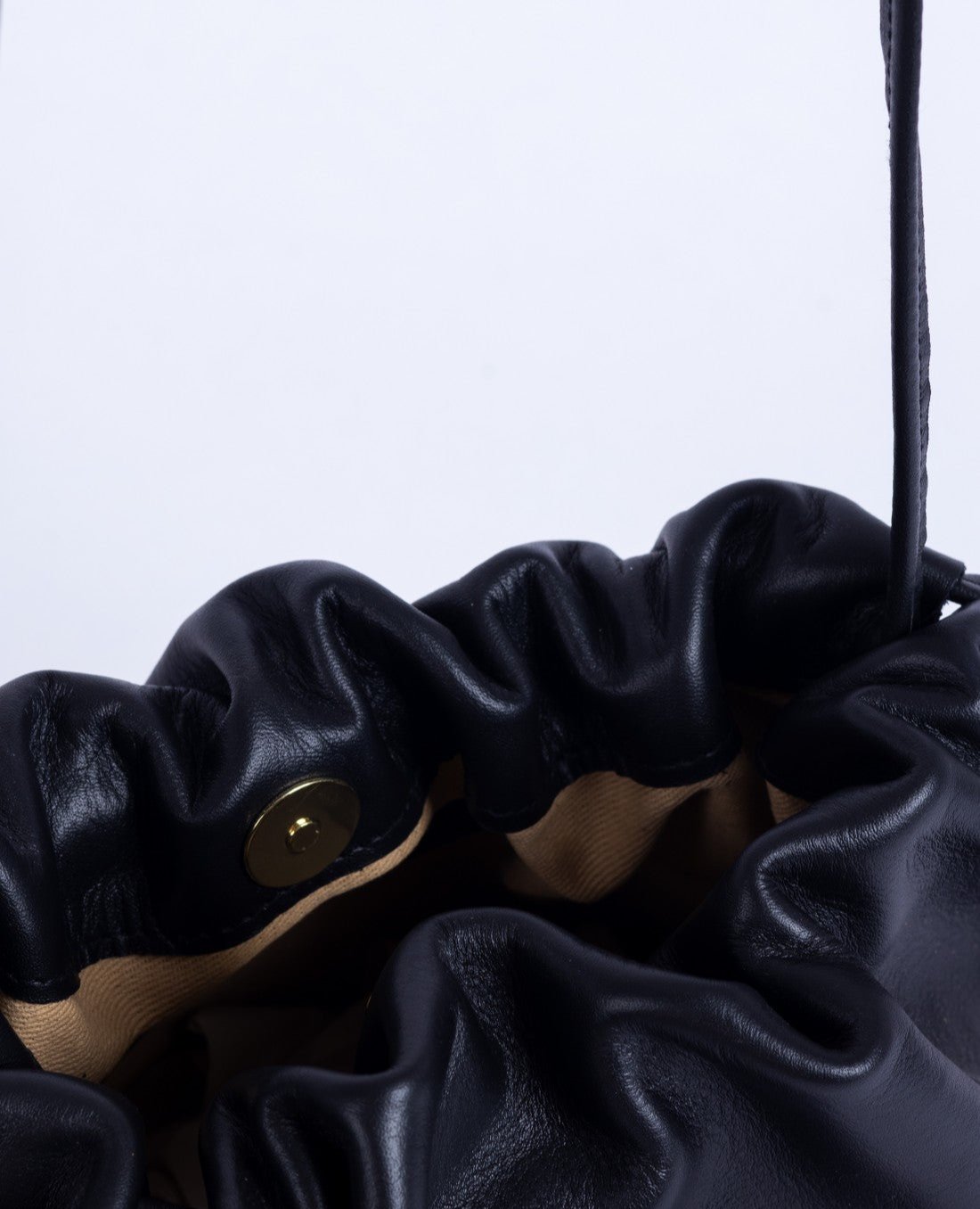 Bolso de piel Sakito negro