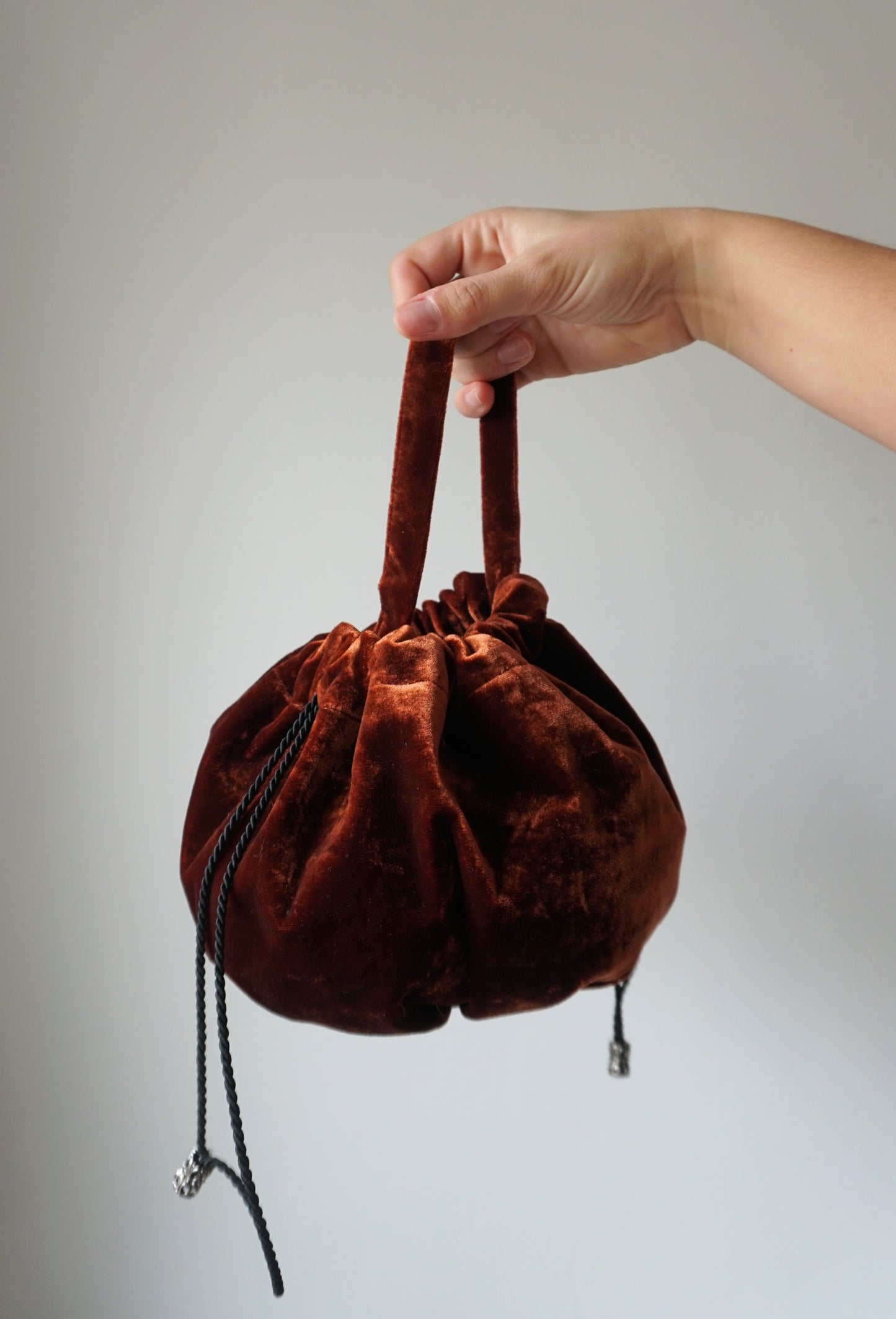 Bolso Bombonera de terciopelo Caldera