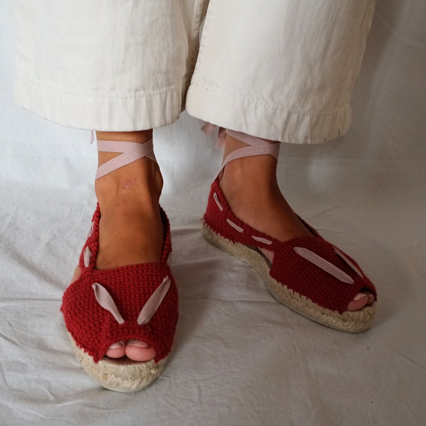 Espadrillas bordeaux con nastro rosa pallido