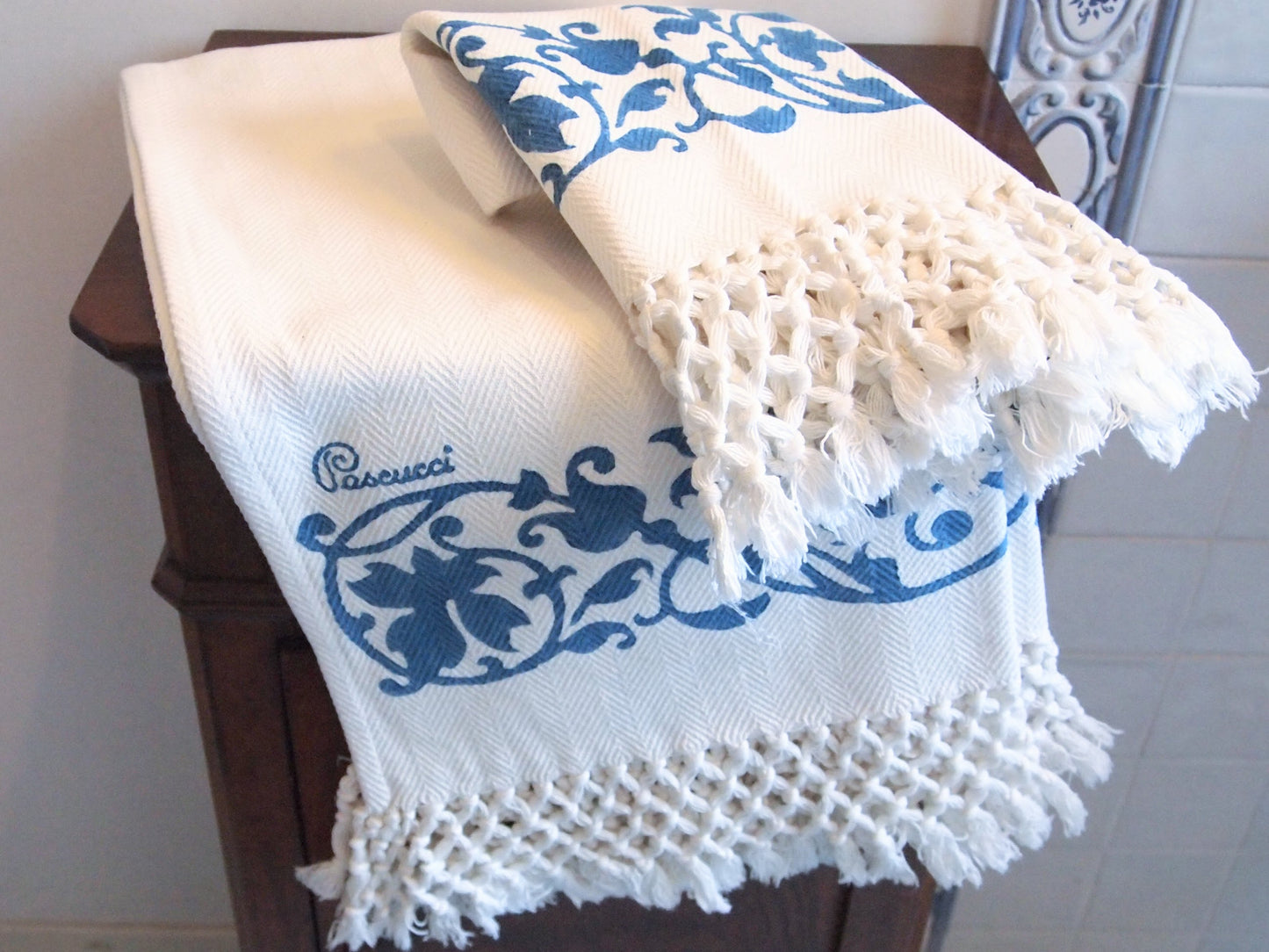 Set of two fringed towels 701 blue