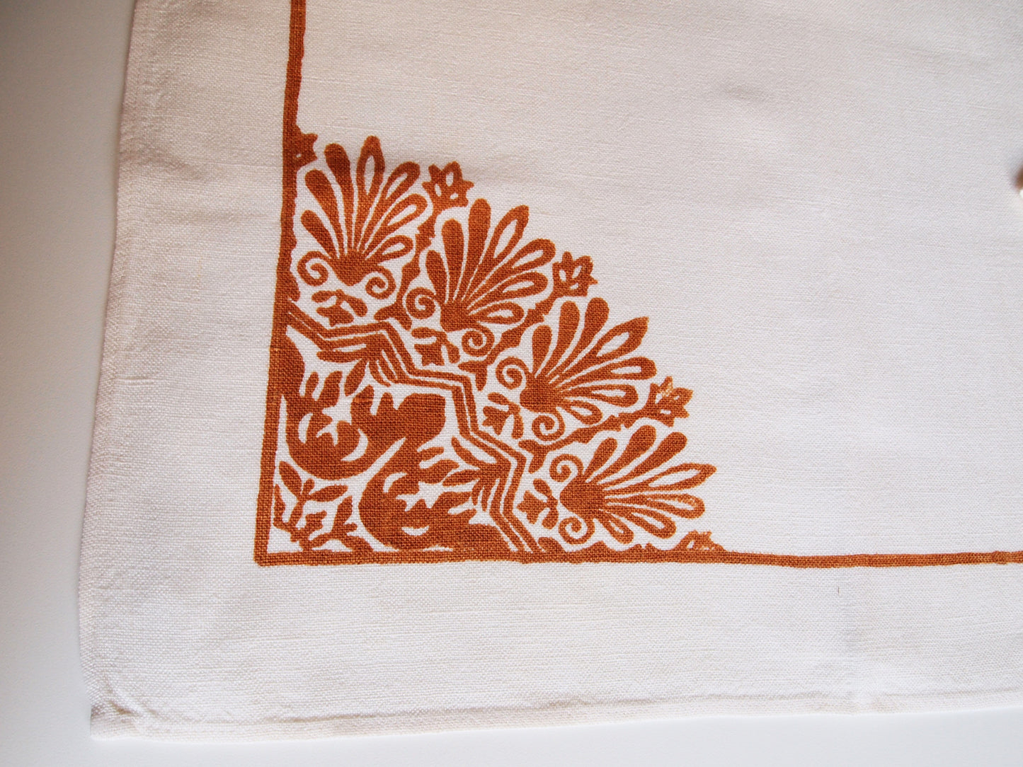 Table mat 411 rust with napkin