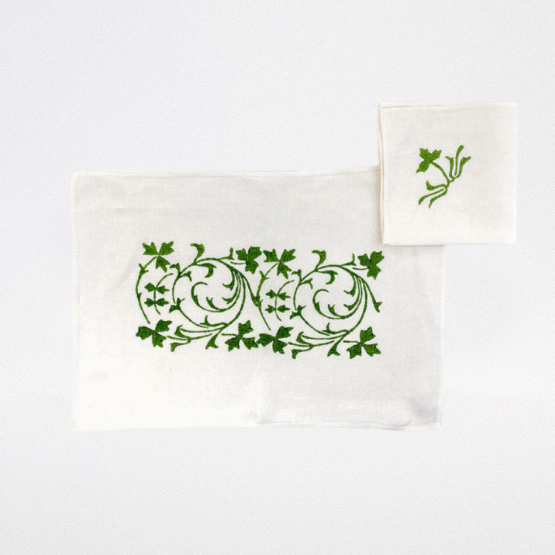 Table mat 700 rust/strawberry/blue/bottle green with napkin